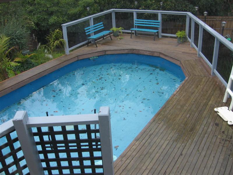 julies pool 001 (Medium).jpg