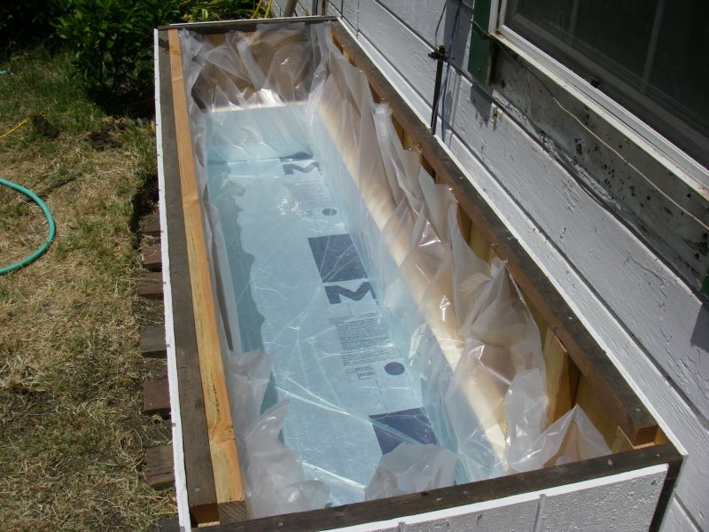 5 insulated sump with some water.jpg