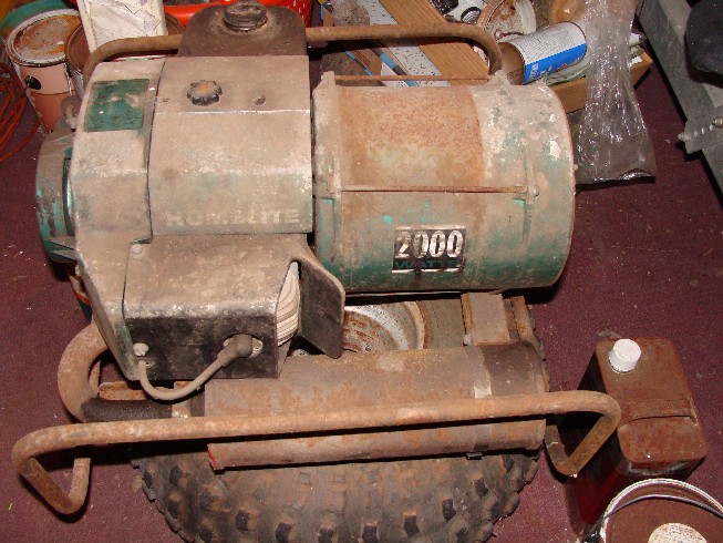 DSC2000 watt generator.JPG