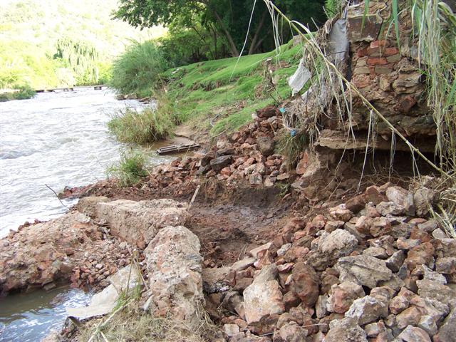 100_1688 (Small).JPG