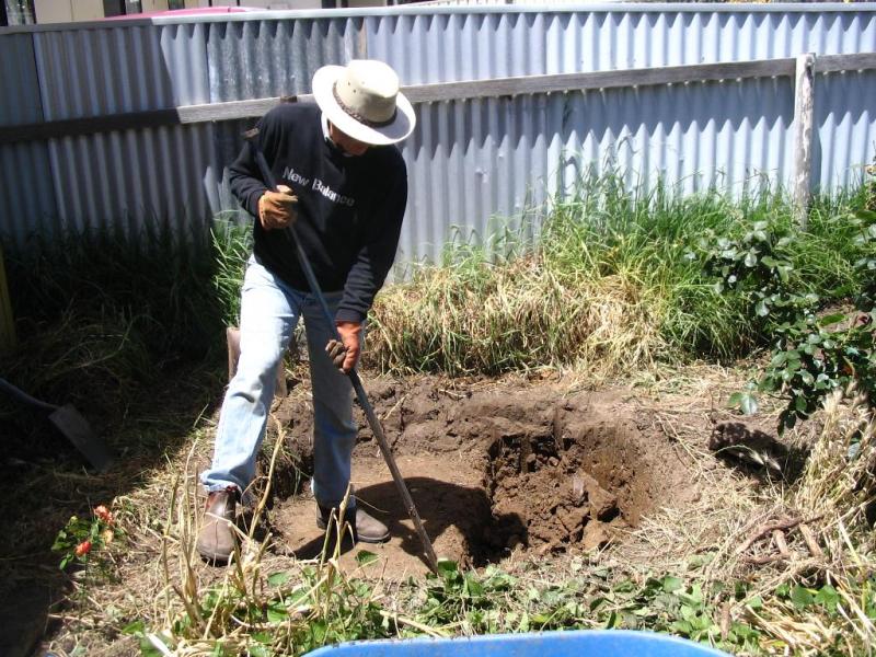 Aquaponics construction 01.jpg
