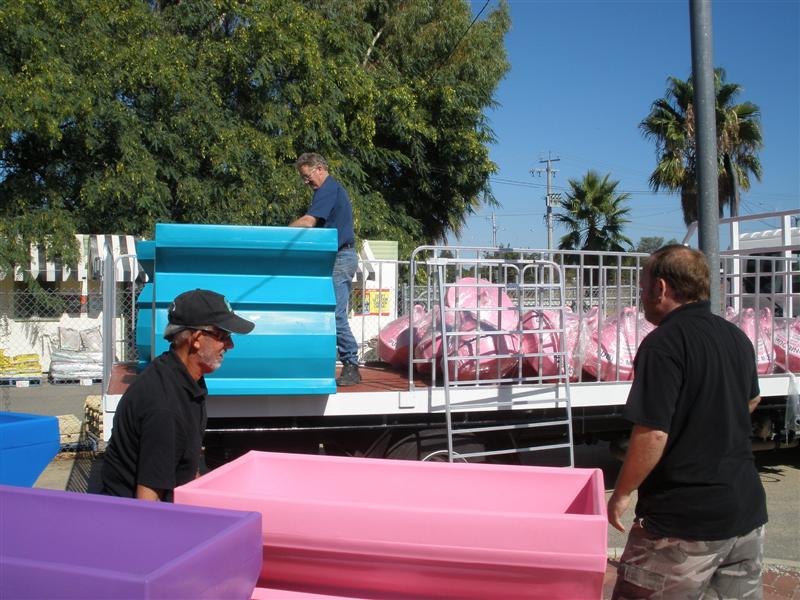 Unloading the show stopper.jpg