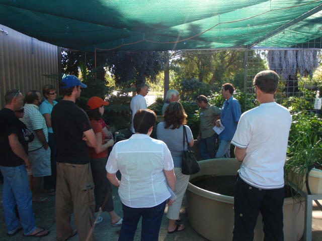 Carl, just doin' his stuff and explaining fish behaviour.jpg