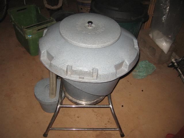 bio pod 003 (Small).jpg