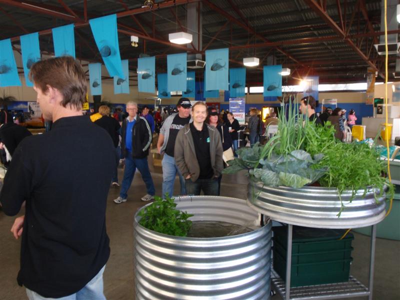 Tea20 and Suburbanfarmer.JPG