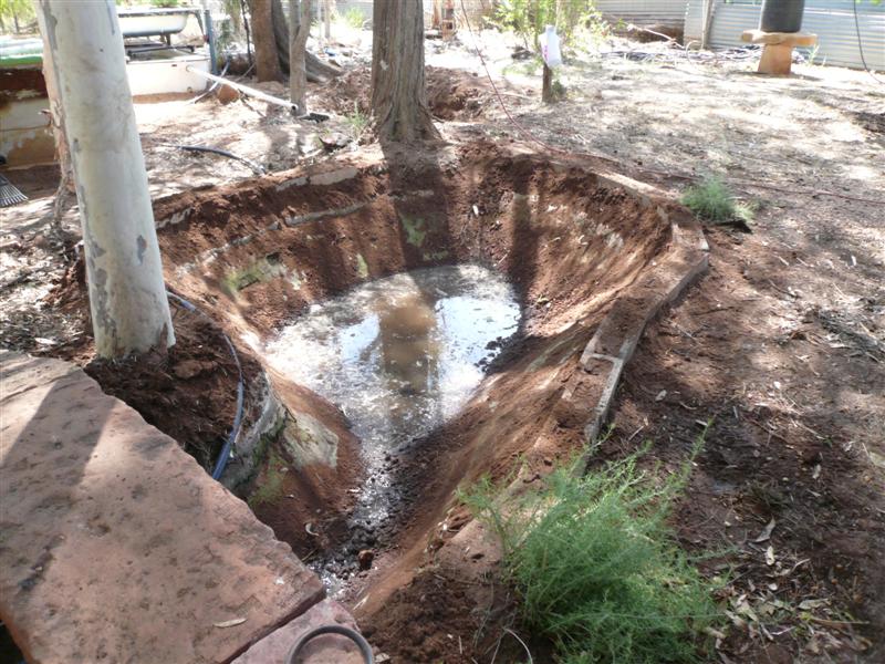 AP pond liner project 008 (Medium).jpg