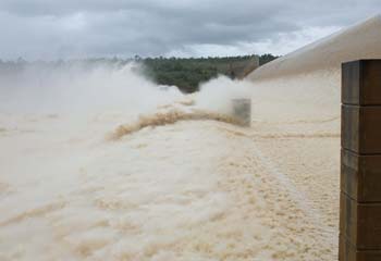 water 1.8m over dam wall.jpg