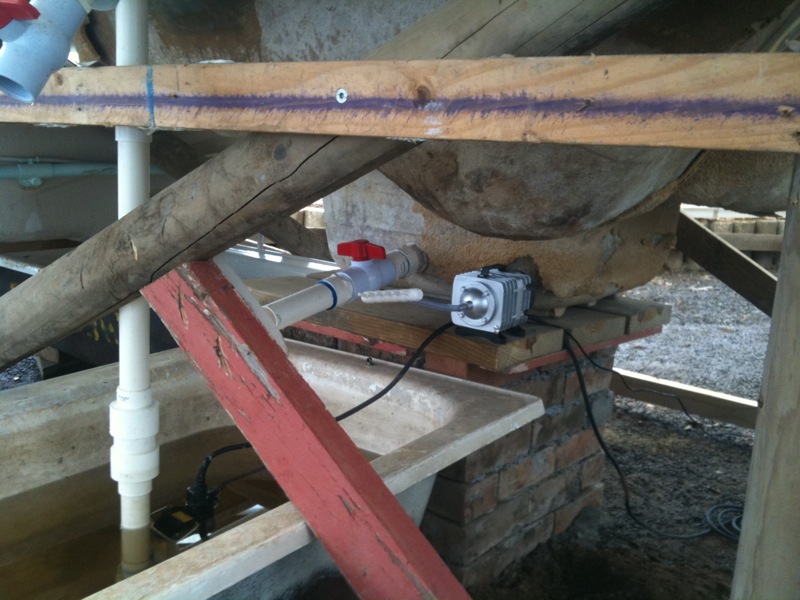 Air pump in position.jpg