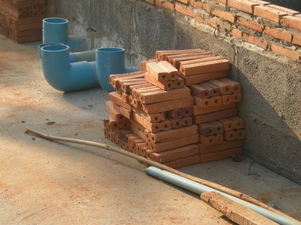 DSCN6924 waterfall area.jpg