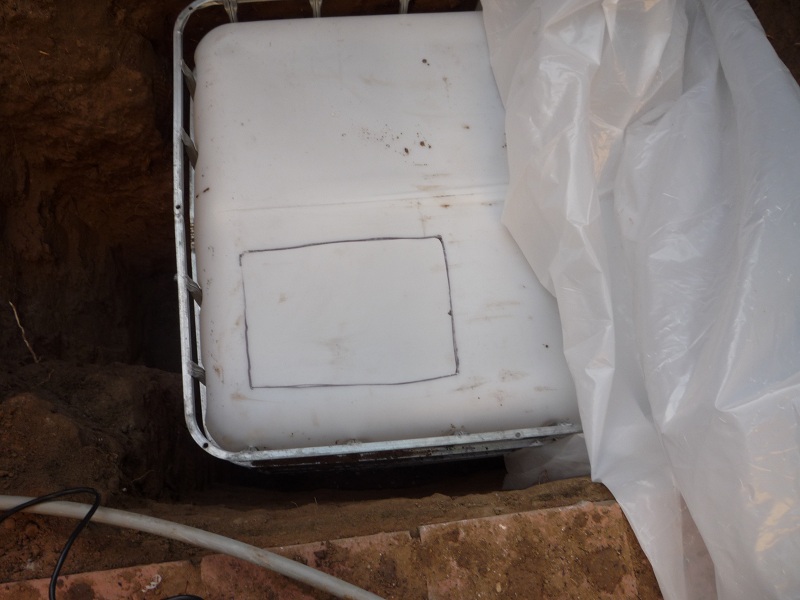 008 cutout for ibc access.jpg