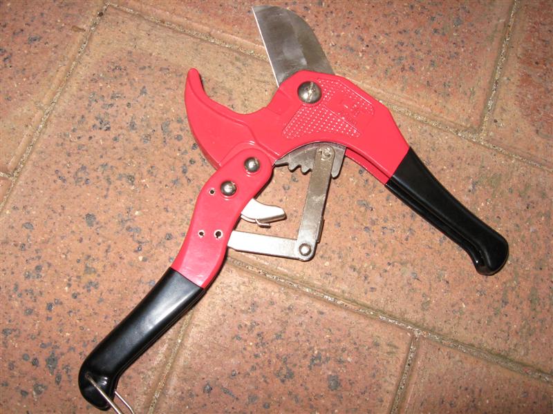 Ratcheting%20Pipe%20Cutter.jpg