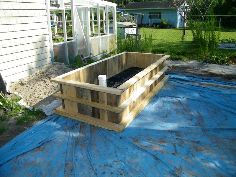 wicking bed almost complete 2.jpg
