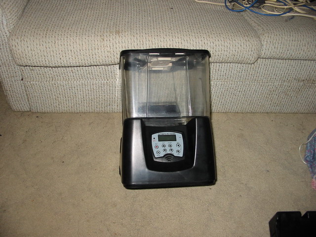 FishFeeder2.jpg