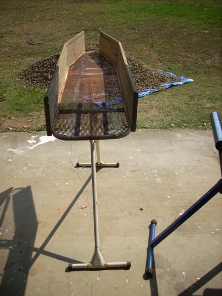 Gravel washing stand 1 r.jpg