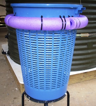 20-12-07 Floating Basket r.jpg