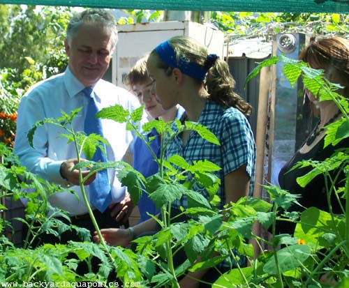 visit_from_minister_for_water_resources_and_the_environm_7_535 copy.jpg