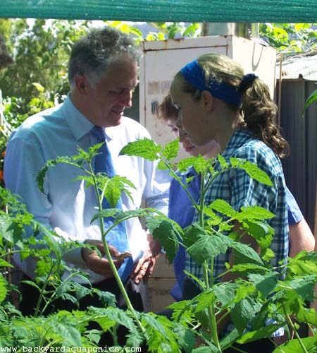 visit_from_minister_for_water_resources_and_the_environm_8_116 copy.jpg