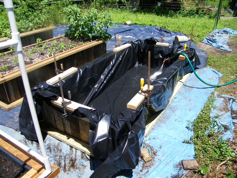 liner going in 5-21-2013.jpg