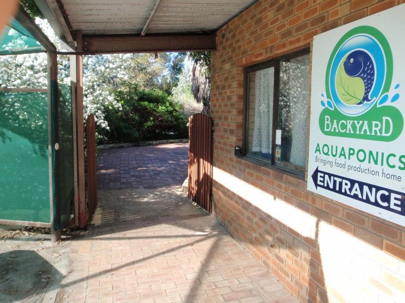 PA030014 (Custom).JPG