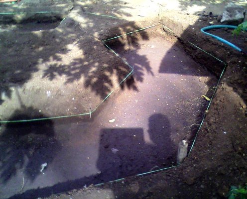 NARDC Octagonal Growbed Construction side view.JPG