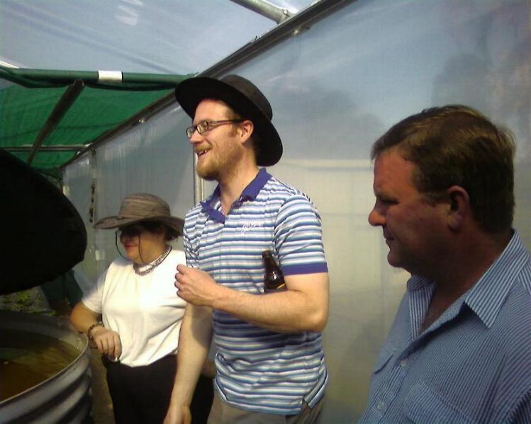 Ah Les, what would you know hey.jpg