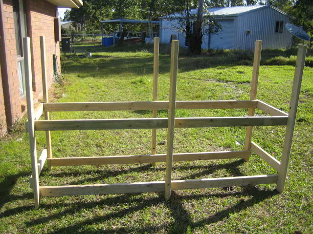 2006-09-03 drum grow bed stand 002.jpg