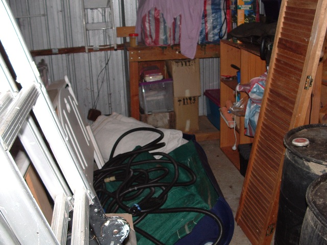 Grow beds,sump and fish tank. 002.jpg