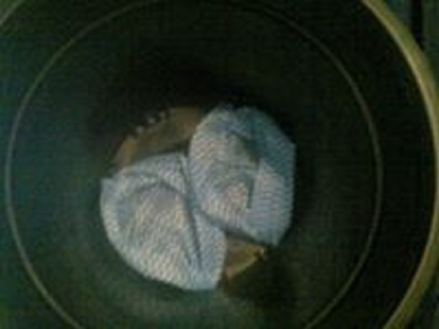 Self watering inner.jpg