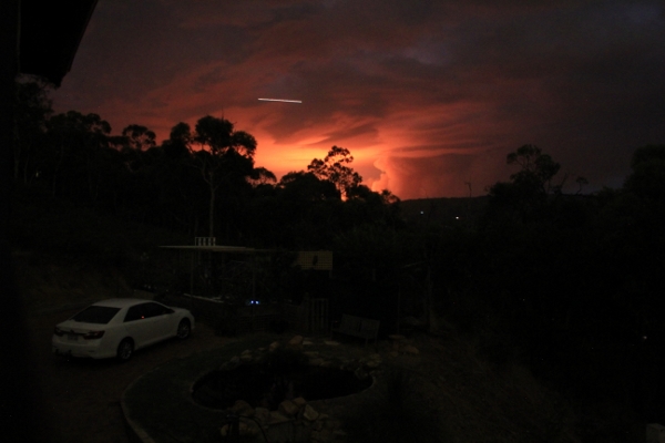 Bush Fire in the Perth hills.jpg