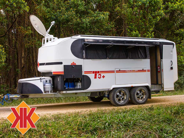 kruiser-caravan-off-road-roadshow-resized-600.png