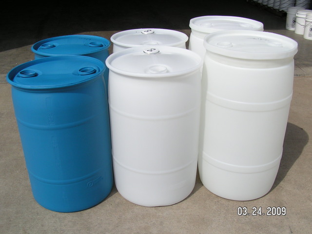 30_35_gallon_poly_closed_top.jpg
