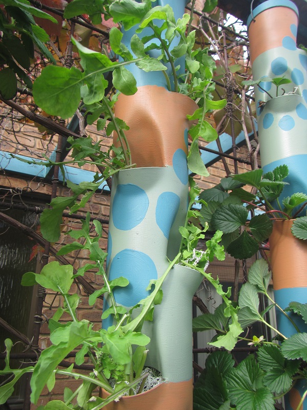 May 10 - wind knocking around rocket in towers.jpg