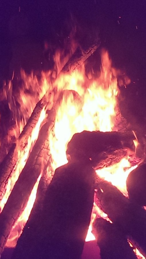 Just-another-Tusas-Camp-bonfire.jpg