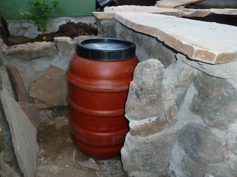 large-barrel-possibly-big-enough-for-two-types-of-filters.JPG
