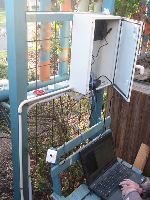 2 Aug 2015 - power and internet connection to box.jpg