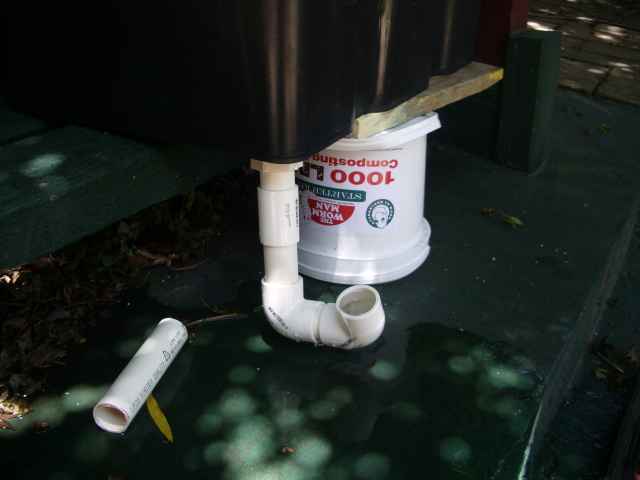 siphon outside tub.jpg