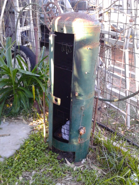 Smoker (480x640).jpg