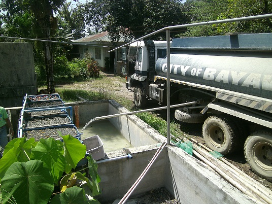 aquaponics water tanker.jpg
