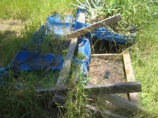 grow bed rebuild 003 sml.jpg