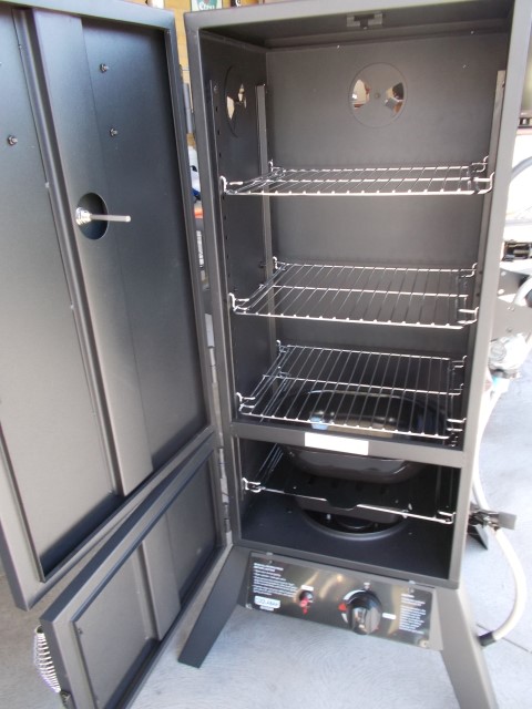 Smoker 003 (Small).JPG