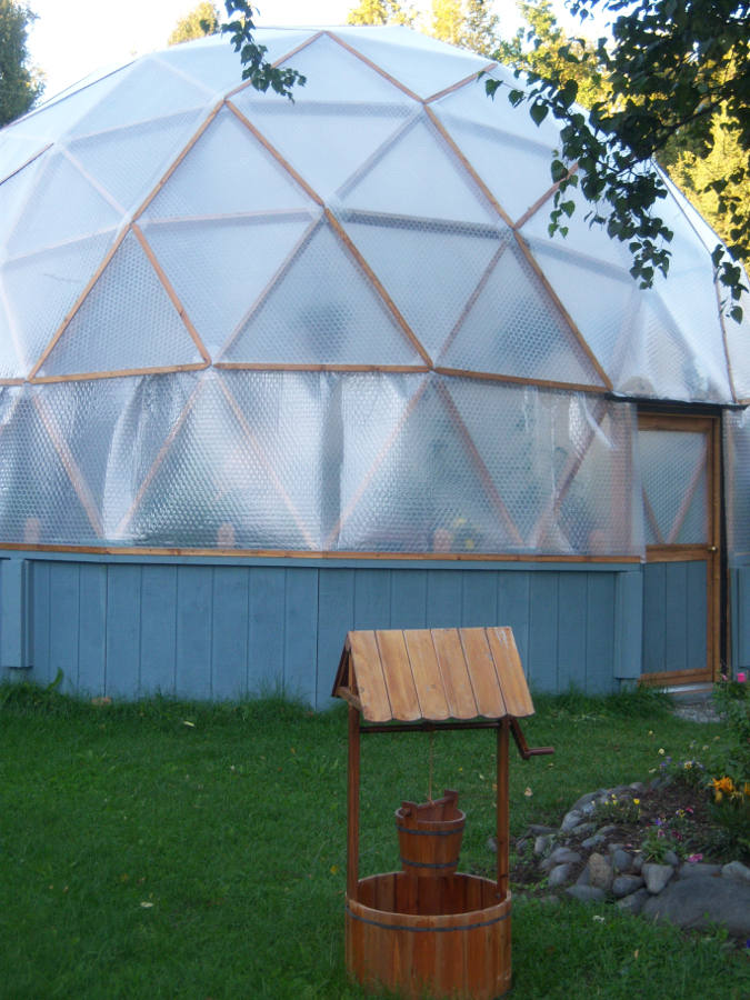 Similar-to-Rio-Gallinas-2V-dome-greenhouse.jpg