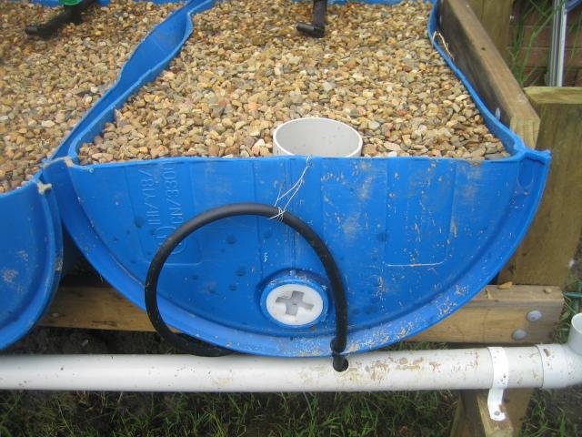 grow bed rebuild 005 (Small).jpg