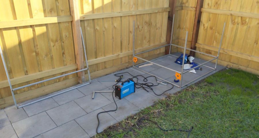 Welding the frame 1.jpg