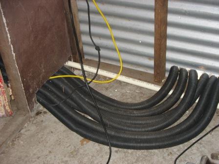 drains from growbeds to outside sump.JPG